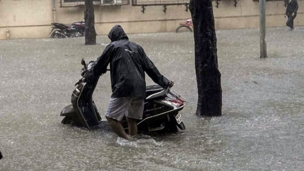 Heavy rain in mumbdai Trending tales hub